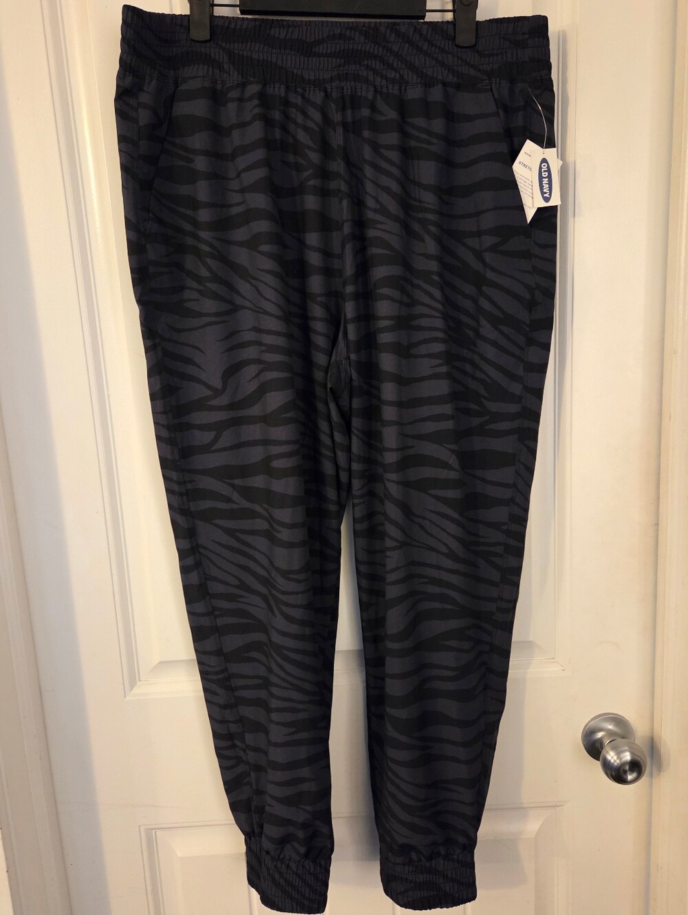 NWT | Old Navy | Active StretchTech Joggers | Size L
